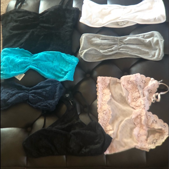 Hollister Tops - Bandeau /bralette bundle